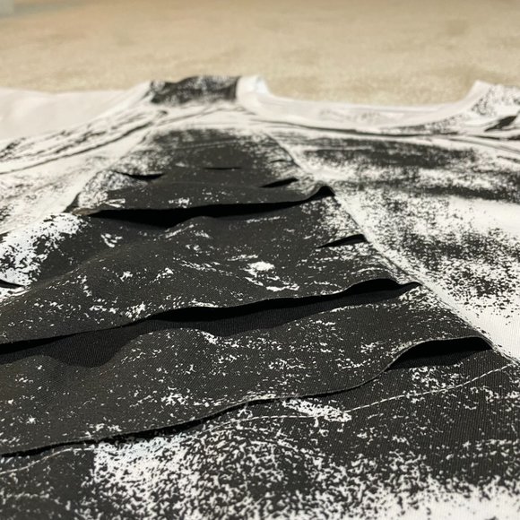 Women's Street Rules XL Black/White T-Shirt with front slits - Picture 2 of 4